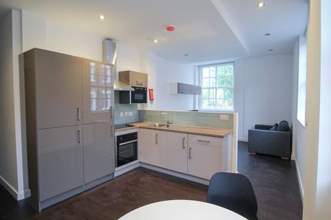 2 bedroom apartment to rent, Apt 3, Park Square Residence, 21 Park Square South LS1