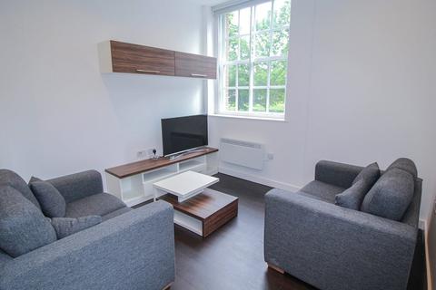 2 bedroom apartment to rent, Apt 3, Park Square Residence, 21 Park Square South LS1