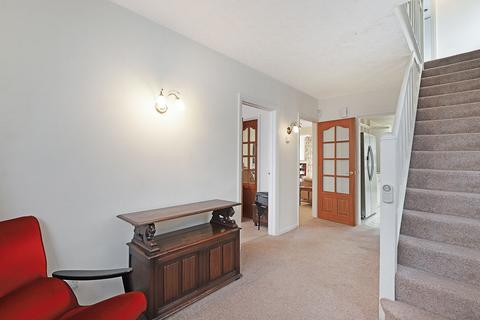 39 Grange Crescent, Chigwell, IG7 5JD