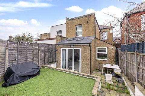 3 bedroom apartment to rent - Chapter Road, London, NW2