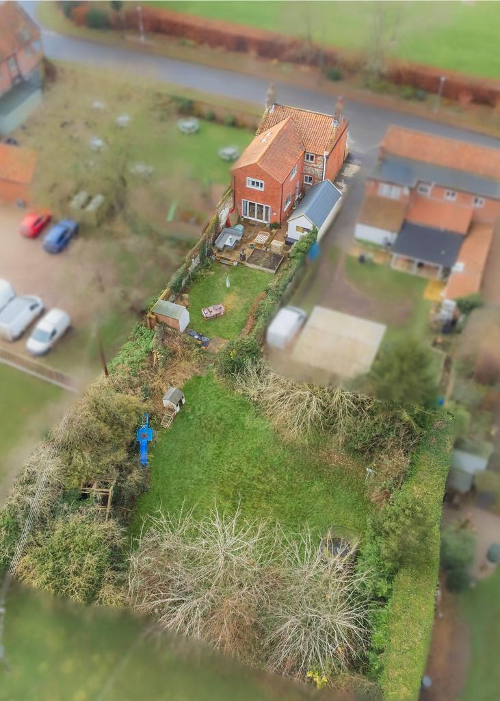 Holt Road, North Elmham, NR20 4 bed detached house for sale £450,000