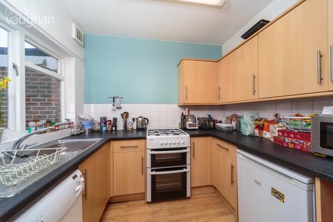 3 bedroom terraced house to rent, Roedale Road, Brighton BN1