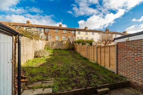 3 bedroom terraced house to rent, Roedale Road, Brighton BN1