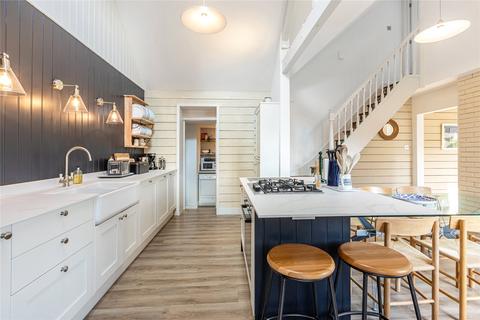 Loring View Loring Road, Salcombe, TQ8 8BL