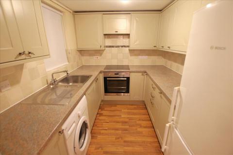 2 bedroom flat to rent, St. Pauls Rise, Palmers Green, London, N13