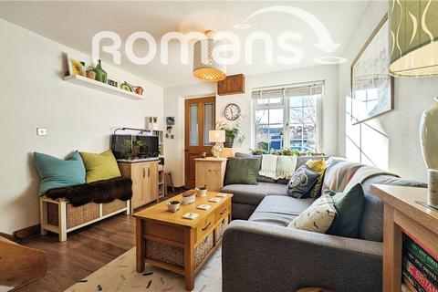 22 Field End, Farnham, GU9 9HZ