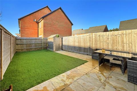 2 bedroom end of terrace house for sale, Chervil Mead, Angmering, Littlehampton, West Sussex