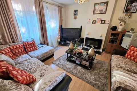 104 Playgreen Way, Bellingham, London, SE6 3HS