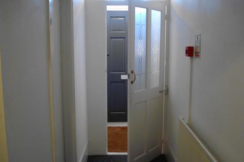 Studio to rent, Nelson Place, Broadstairs CT10