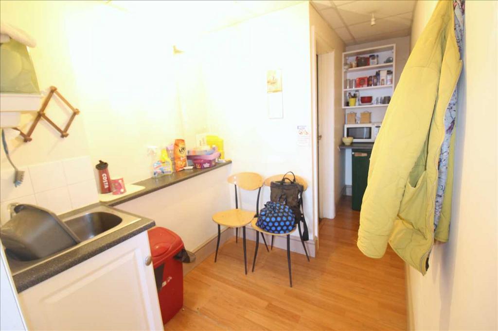 Kitchenette