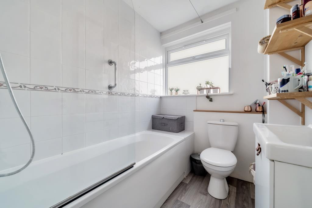 Lower Sunbury, SunburyonThames, TW16 3 bed terraced house for sale