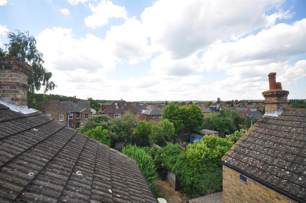 Guildford Road, Canterbury, Kent 4 bed terraced house for sale £230,000
