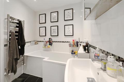 128 Milton Road, Belvedere, DA17 5BA