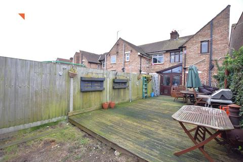 3 bedroom end of terrace house for sale, Kingwell Avenue, Clacton-on-Sea