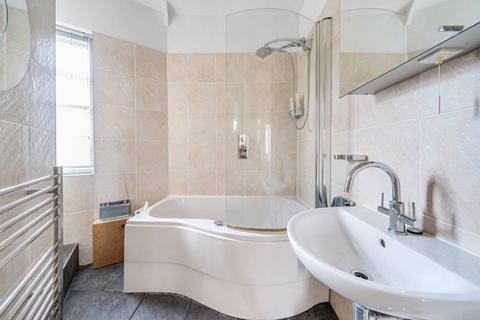 194 Pitshanger Lane, Ealing, London, W5 1QG