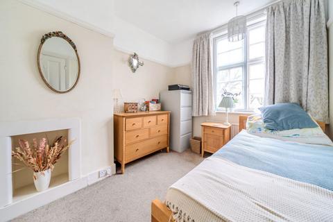 194 Pitshanger Lane, Ealing, London, W5 1QG
