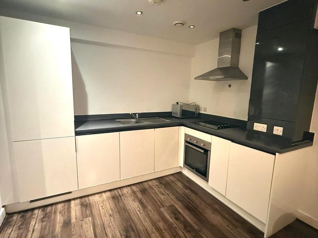 Apartment in Birmingham, Rea Valley, Digbeth - View 3