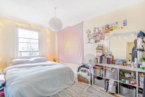 2 bedroom flat to rent, Homefield Road, Wimbledon Village, London, SW19