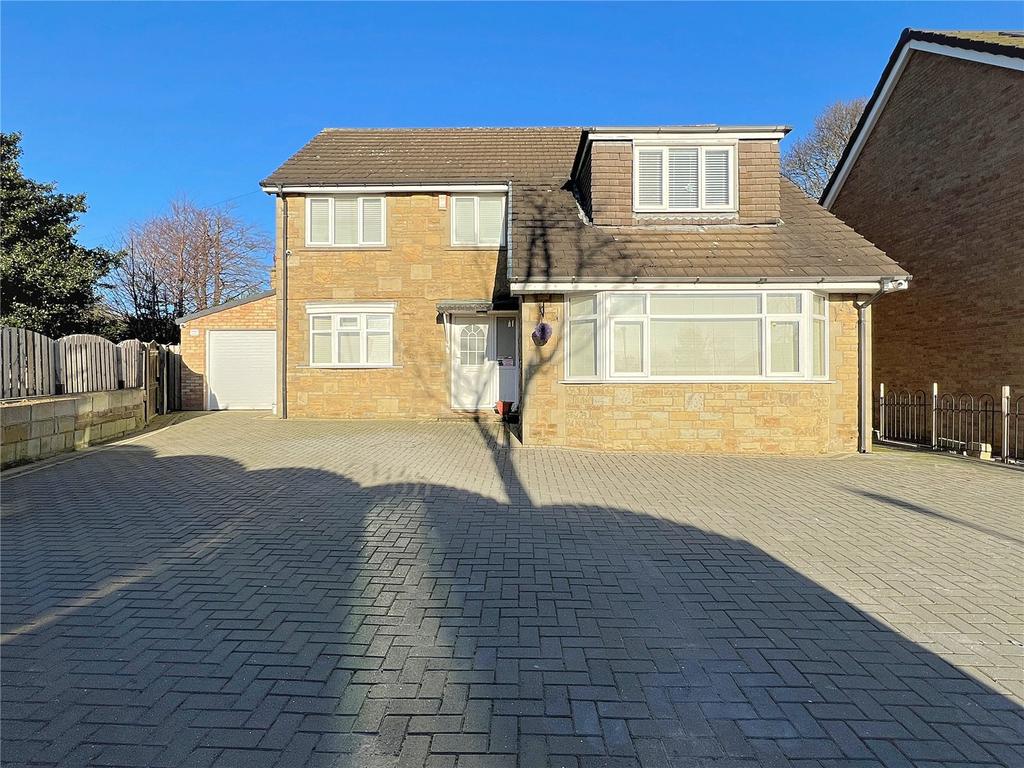 Pullan Avenue, Eccleshill, Bradford, BD2 5 bed detached house for sale £400,000