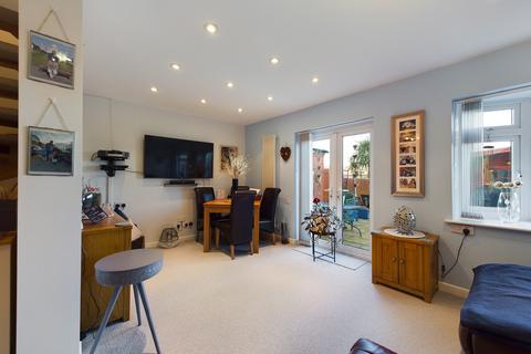 45 Birch Close, Benfleet, SS7 4NE