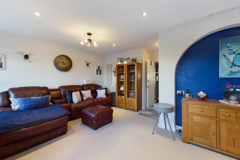 45 Birch Close, Benfleet, SS7 4NE