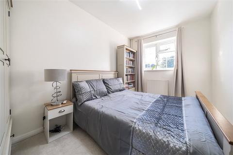 2b Manor Way, Ruislip, HA4 8HD