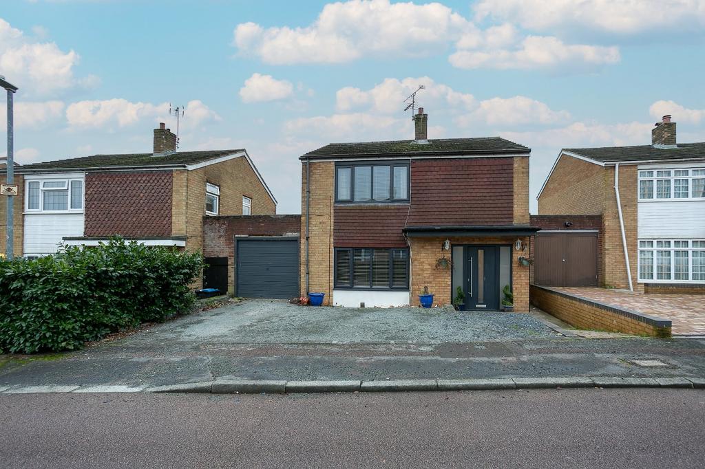 Apollo Way, Hemel Hempstead, HP2 3 bed detached house for sale £550,000