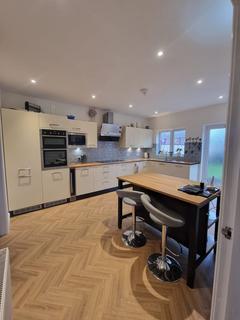 6 bedroom detached house for sale, Bunkers Lane, Batley