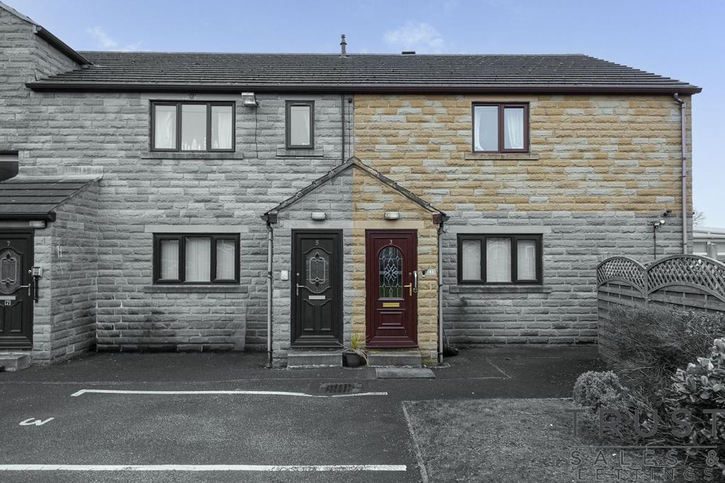 Hightown, Liversedge WF15 2 bed flat for sale £119,500