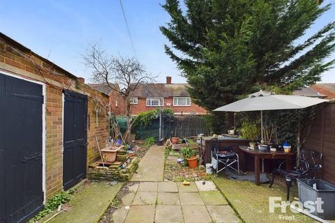7 Henley Way, Feltham, TW13 6RT