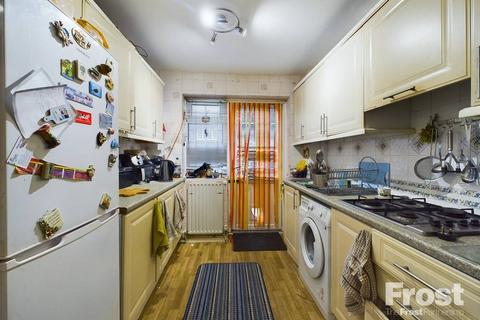 7 Henley Way, Feltham, TW13 6RT
