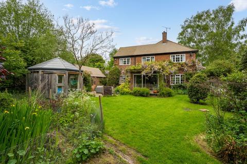 61 Hauxton Road, Little Shelford, Cambridge, CB22 5HJ