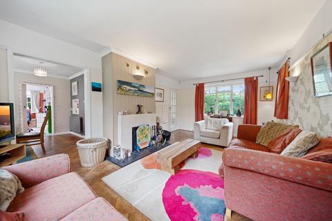 61 Hauxton Road, Little Shelford, Cambridge, CB22 5HJ