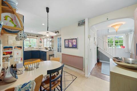 61 Hauxton Road, Little Shelford, Cambridge, CB22 5HJ