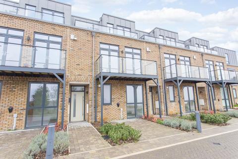 4 bedroom terraced house for sale, 6 Norfolk Towers Way, Guston, CT15