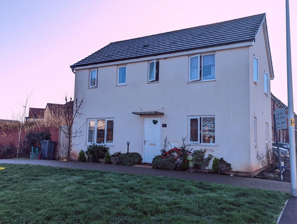 Cranbrook, Exeter EX5 3 bed detached house for sale £320,000