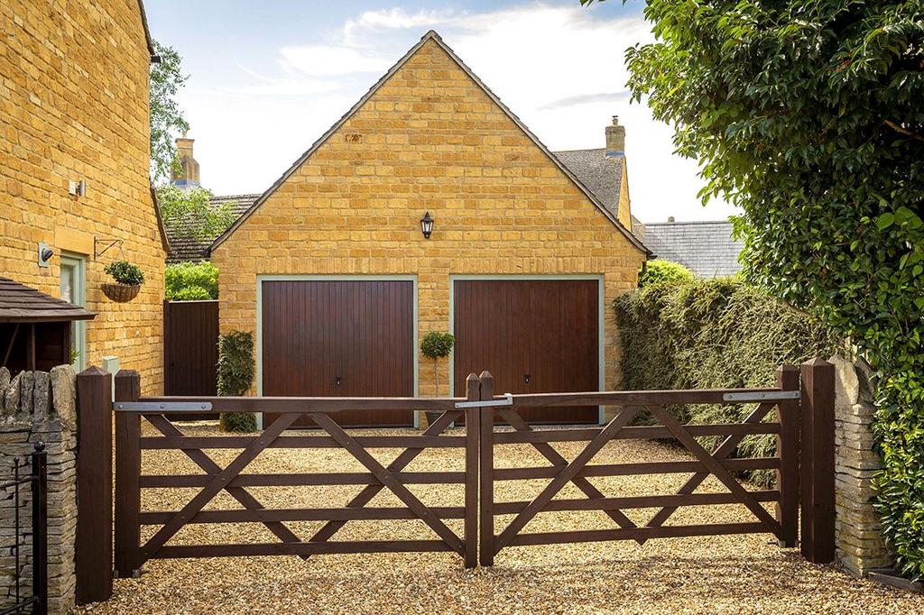 Double Garage