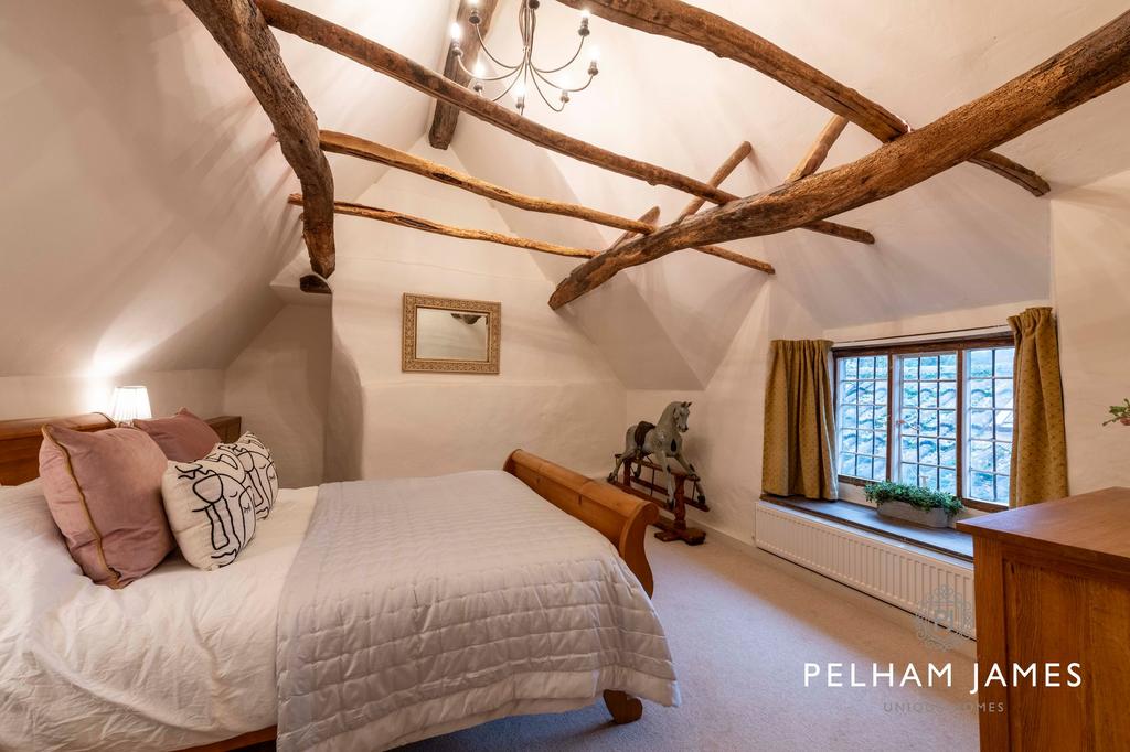 Principal Bedroom, Manor Cottage, Brigstock