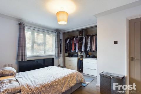 1 bedroom apartment for sale, Cherry Way, Horton, Slough, Berkshire, SL3