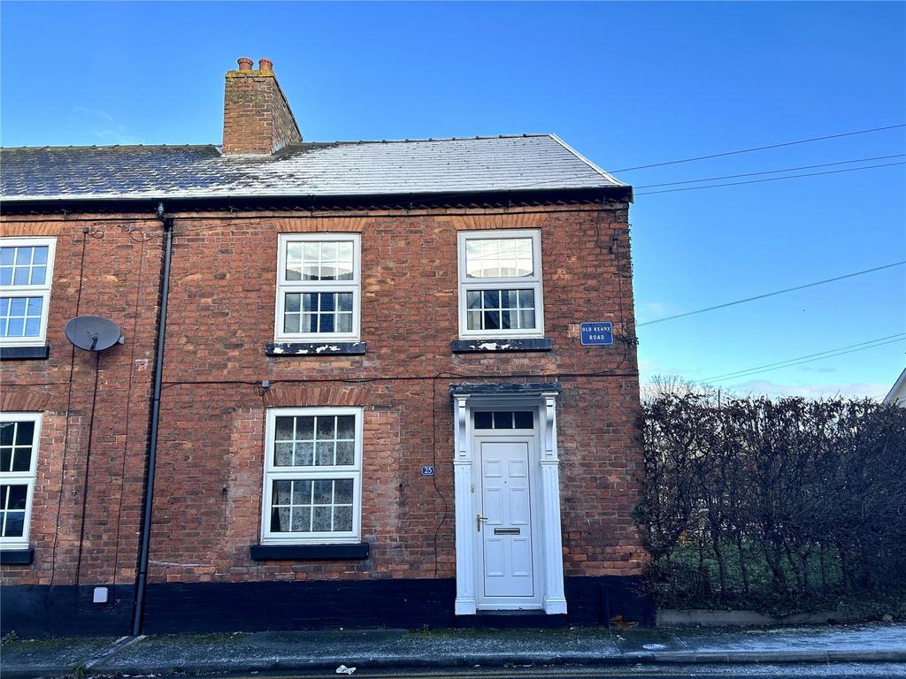 Old Kerry Road, Newtown, Powys, SY16 2 bed end of terrace house £625