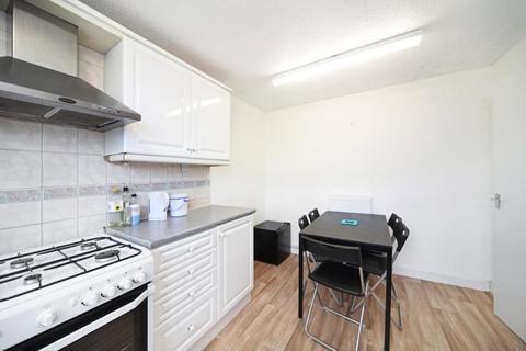 4 bedroom apartment to rent, Purchese Street, London, NW1