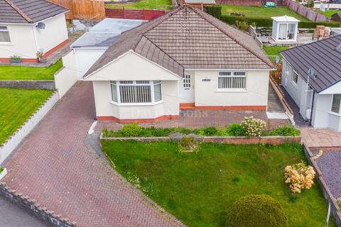 2 bedroom detached bungalow for sale, 2 Valley View, Pontllanfraith, Blackwood, Caerphilly. NP12 2EE