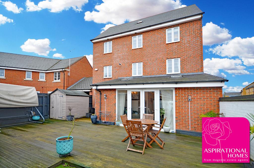Hampton Vale, Peterborough 4 bed detached house for sale £389,950