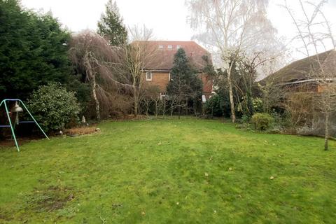 23 Cheam Road, Epsom, KT17 1QX