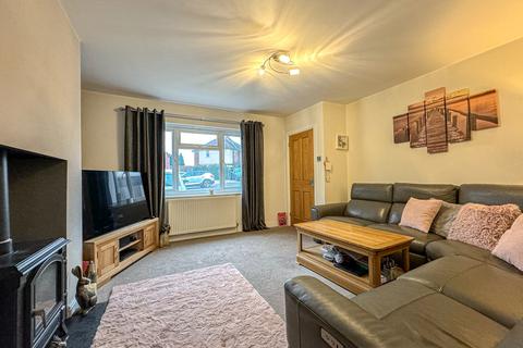 2 bedroom end of terrace house for sale, Alexandra Avenue, College Estate, Hereford, HR1