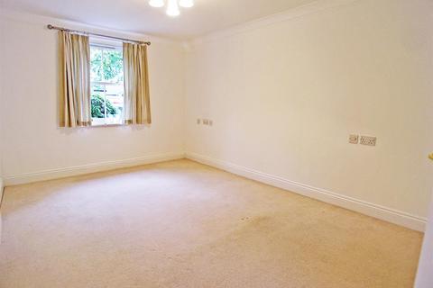 2 bedroom apartment for sale, Cwrt Pegasus, Cardiff Road, Llandaff