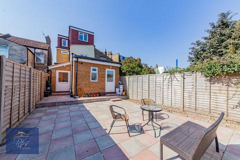 7 bedroom semi-detached house for sale, Hounslow TW3