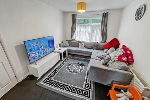 3 bedroom end of terrace house for sale, Slough SL2