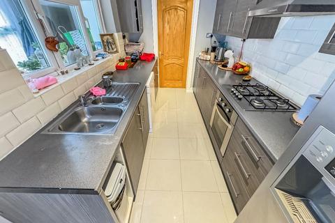 2 bedroom semi-detached house for sale, Slough SL3