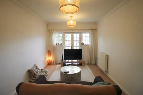 2 bedroom flat for sale, Sheridan Court, High Wycombe HP12